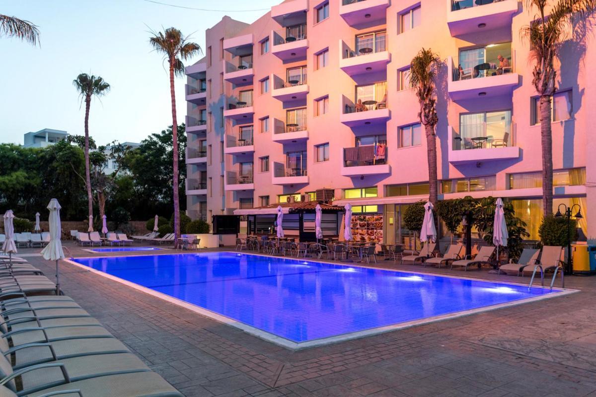 Aparthotel Alva 3*
